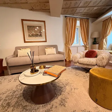 Apartment Dimora Giulia - Next Campo De Fiori Rom
